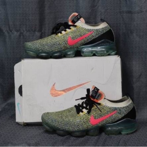 Nike Other - Size 11 Men’s NIKE HYPER TURQUOISE FLASH CRISIS FLYKNIT 3 VAPORMAX (PRE-OWNED)